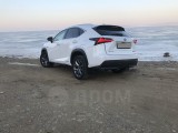 Lexus NX300h, 2014 1